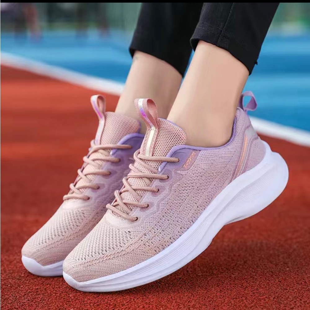 Women Lightweight Breathable Flying Weave Running Shoes